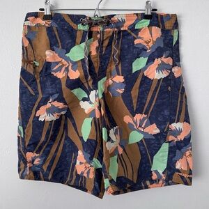 Patagonia wavefearer floral tropical print board shorts Size 34